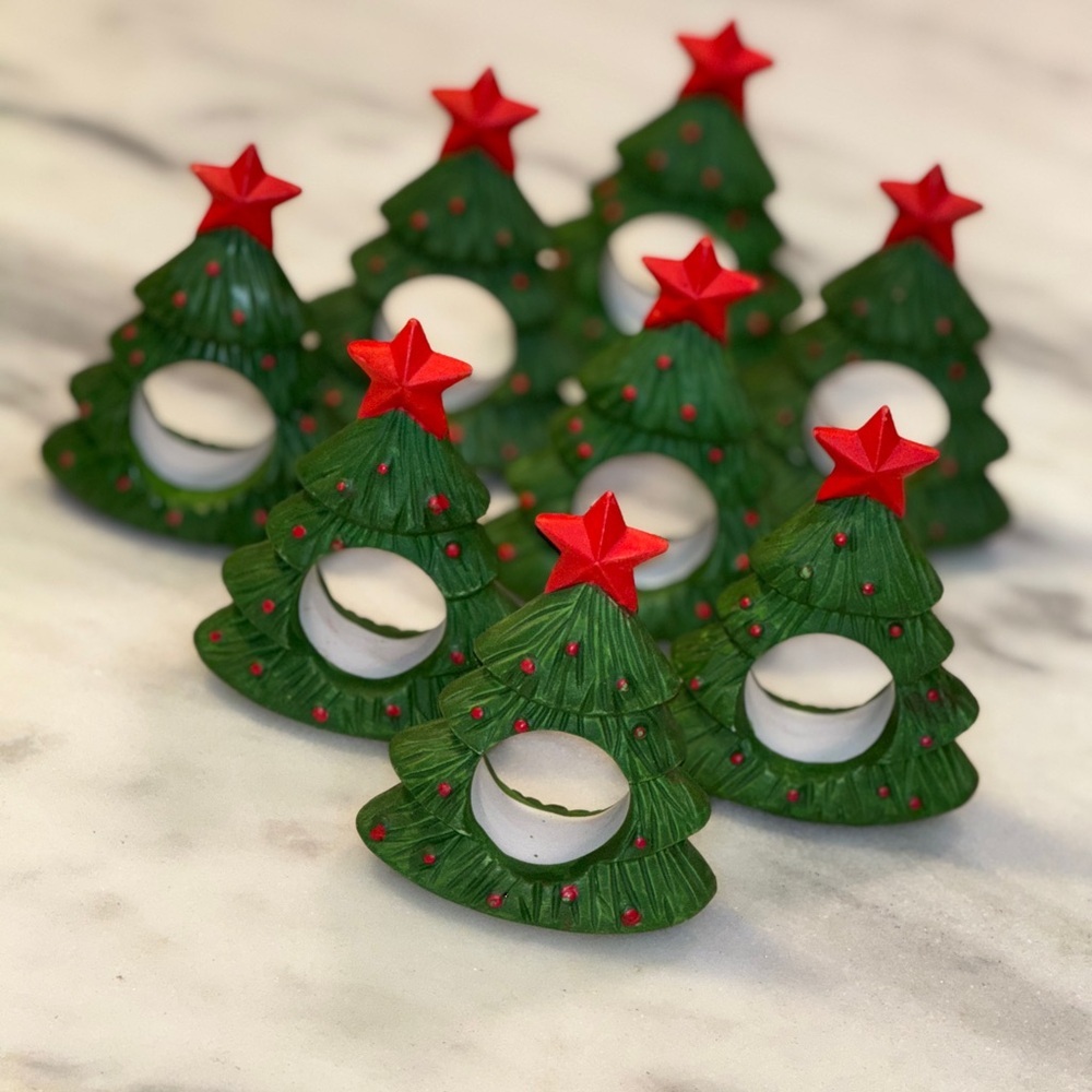 Festive Set of 8 Hand Painted Green Christmas Tree Napkin Rings with Red Stars